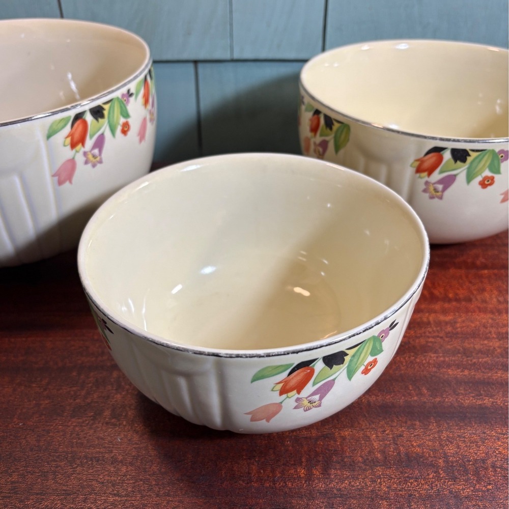 Vintage Halls Superior Tulip Nesting Mixing Bowls Set of 3 Floral Kitchenware‎
